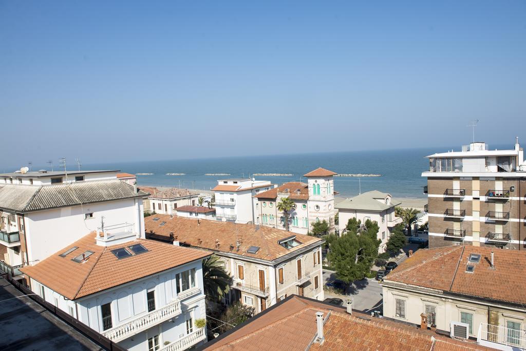Hotel Gabbiano Porto San Giorgio Extérieur photo