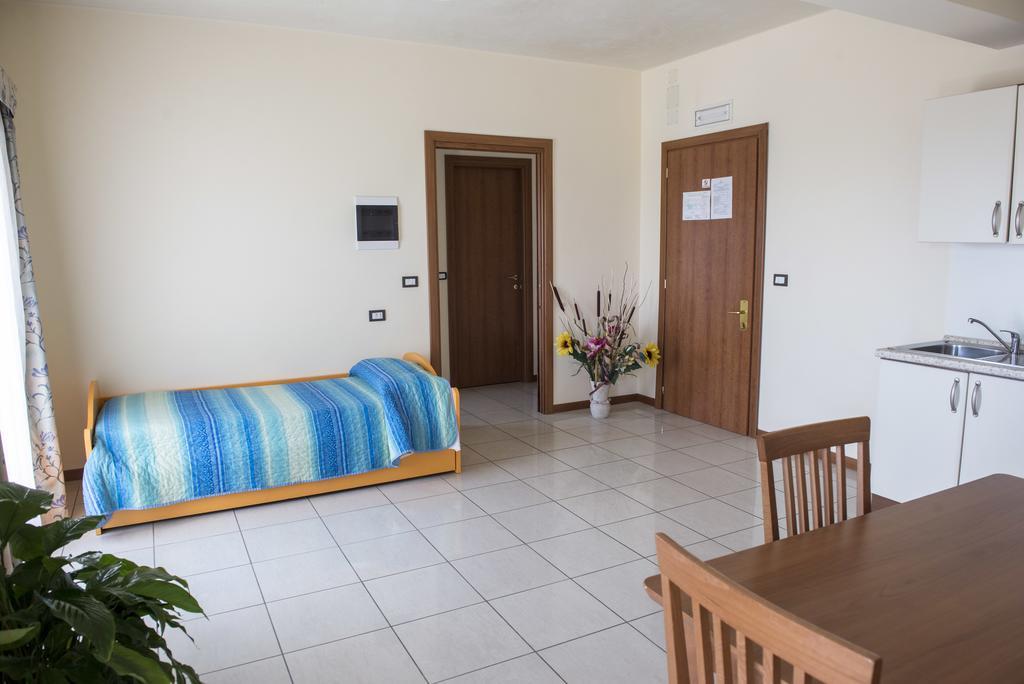 Hotel Gabbiano Porto San Giorgio Extérieur photo