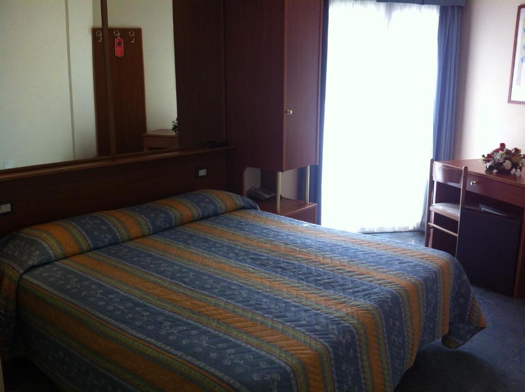 Hotel Gabbiano Porto San Giorgio Chambre photo