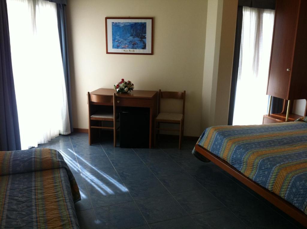 Hotel Gabbiano Porto San Giorgio Chambre photo